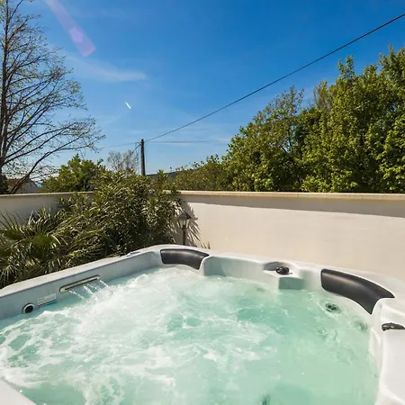 Awesome In With Wifi Holiday home